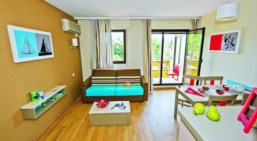 Residence Pierre & Vacances Les Jardins Ombrages Mandelieu Eksteriør billede